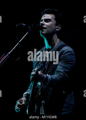 Kelly Jones della rock band gli Stereophonics si esibisce dal vivo sul palco Foto Stock