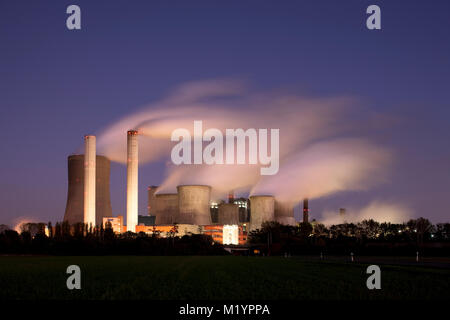 Ignite-fired power plant Niederaussem nella zona di Colonia, Germania Foto Stock