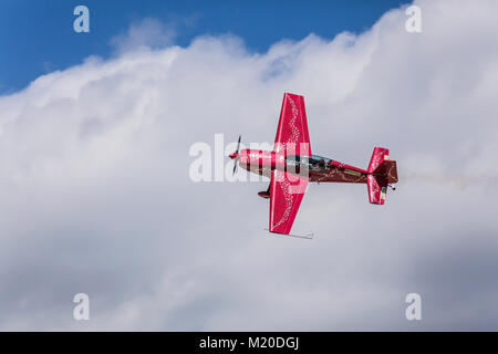 Jacquie Baby stunt piano al 2017 in Airshow Duluth, Minnesota, Stati Uniti d'America. Foto Stock