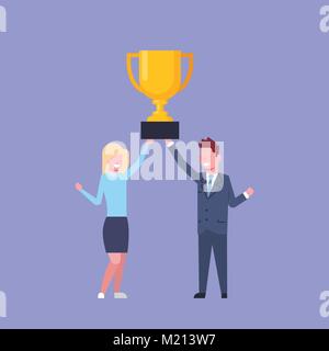 Business l uomo e la donna che tiene insieme il Golden Cup imprenditore di successo e imprenditrice Team vincitori Illustrazione Vettoriale