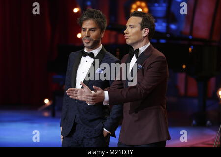 Gli attori Ernesto Sevilla e Joaquin Reyes durante l'annuale 32th Goya Film Awards a Madrid, sabato 3 febbraio, 2018. Foto Stock