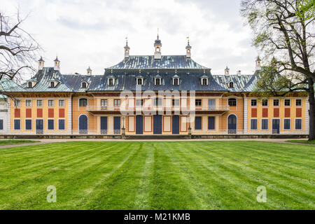 Palace Pillnitz retro dell'edificio principale Foto Stock