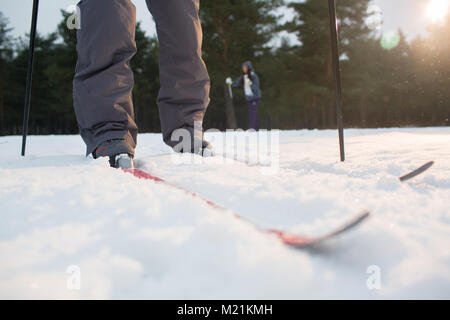 Umano su sci Foto Stock