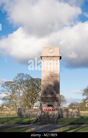 Il Cumberland e Westmorland cenotafio style memoriale di guerra nel Parco Riccurby, Carlisle, Cumbria, England, Regno Unito Foto Stock