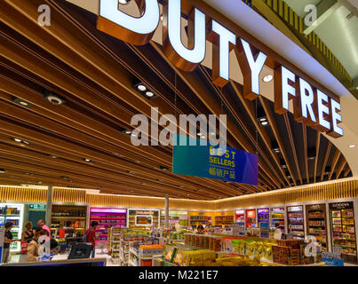 Bangkok Suvarnabhumi Airport: terminal duty free shopping, , , della Thailandia Foto Stock