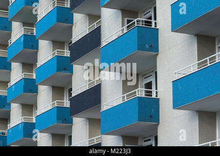 Edificio moderno in Westerland, isola di Sylt, Mare del Nord, Nord Frisia, Schleswig-Holstein, Germania, Europa Foto Stock