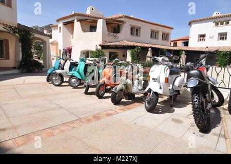 Porto Cervo, Italia - 29 Giugno 2017: Piaggio Vespa sprint vintage scooter moto motociclo Foto Stock