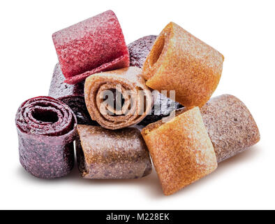Dolce isolato purea di frutta pastila con tracciato di ritaglio Foto Stock