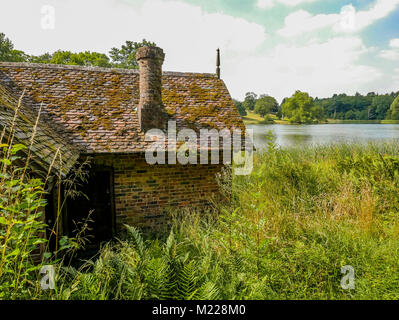 Motivi station wagon e attrazioni turistiche casa dudmaston shropshire England Regno Unito Foto Stock