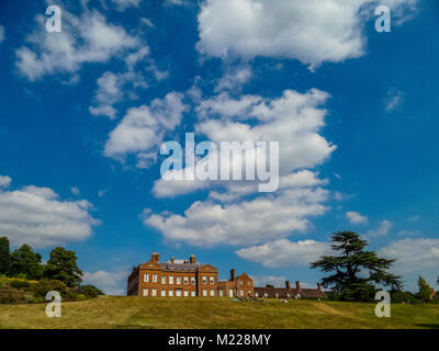 Motivi station wagon e attrazioni turistiche casa dudmaston shropshire England Regno Unito Foto Stock