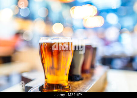 Volo di birra sampler, vista ravvicinata Foto Stock