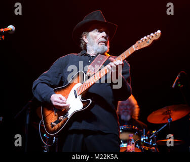 HOLLYWOOD FL - 07 febbraio: erle Haggard suona al Hard Rock Live presso il Seminole Hard Rock Hotel & Casino il 7 febbraio 2013 in Hollywood Florida Persone: erle Haggard Foto Stock