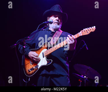 HOLLYWOOD FL - 07 febbraio: erle Haggard suona al Hard Rock Live presso il Seminole Hard Rock Hotel & Casino il 7 febbraio 2013 in Hollywood Florida Persone: erle Haggard Foto Stock