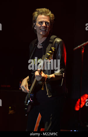 MIAMI, FL - aprile 01: John Taylor, Simon Le Bon, Dom Brown di musica del gruppo Duran Duran sono visti in esecuzione al Bayfront Park anfiteatro il 1 aprile 2016 a Miami in Florida. Persone: John Taylor Foto Stock