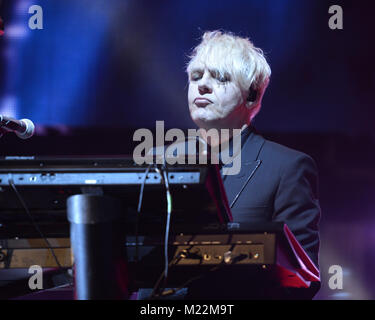 MIAMI, FL - aprile 01: John Taylor, Simon Le Bon, Dom Brown di musica del gruppo Duran Duran sono visti in esecuzione al Bayfront Park anfiteatro il 1 aprile 2016 a Miami in Florida. Persone: Nick Rhodes Foto Stock