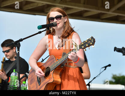 PEMBROKE Pines, FL - gennaio 31: Liddy Clark alla XXXI bacio annuale 99,9 chili Cookoff CB Smith Park il 31 gennaio 2016 in Pembroke Pines, Florida Persone: Liddy Clark Foto Stock