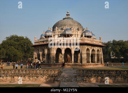 Isa Khan's tomba all'imperatore Mughal Humayum tomba del complesso, Delhi, India Foto Stock