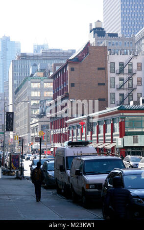 Centre Street a Chinatown di Manhattan a New York da Gehry Building e Manhattan edificio comunale nel centro cittadino di Manhattan in background.NYC.USA Foto Stock