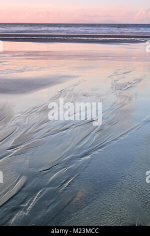 Mare tranquillo a Talisker Bay Foto Stock