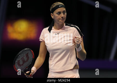 San Pietroburgo, Russia. 4 febbraio, 2018. Petra KVITOVA di Repubblica Ceca reagisce come lei compete contro Kristina Mladenovic della Francia durante il San Pietroburgo Ladies Trophy ATP torneo di tennis partita finale a San Pietroburgo, Russia, febbraio 04, 2018 Credit: Igor Russak/SOPA/ZUMA filo/Alamy Live News Foto Stock