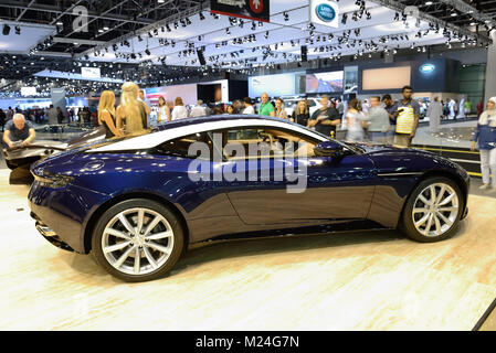 DUBAI, Emirati Arabi Uniti - 18 novembre: l'Aston Martin DB 11 vettura sportiva in Dubai Motor Show 2017 novembre 18, 2017 Foto Stock