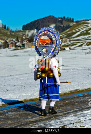 Bella Chlaus ornato di copricapo ricamato a vecchio Silvestro, Urnäsch, Canton Appenzello Esterno, Svizzera Foto Stock