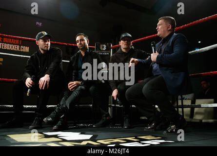 Trovata della società Ben Shalom (sinistra) con Paulie Malignaggi, Anthony crolla e Ricky Hatton (a destra) durante la Ultimate Boxxer lancio del marchio a me Hotel London, London. Foto Stock