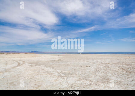 Salton SeaDried fondale Salton Sea, Bombay Beach in California Foto Stock