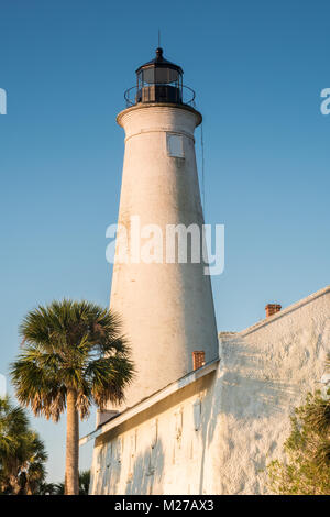 San Marco è il faro che si trova lungo la costa del Golfo della Florida in Piazza San Marco National Wildlife Refuge. Foto Stock