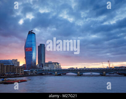 Uno Blackfriars dal Millennium Footbridge Foto Stock