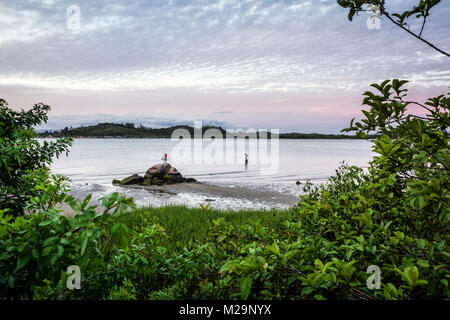 Ribeirao da Ilha Beach con la bassa marea. Florianopolis, Santa Catarina, Brasile. Foto Stock