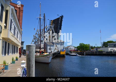 Il ponte di elevata di mystic connecticut new England USA Foto Stock