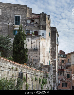 Amalfi, Campania, Italia 12 marzo 2017. Antico vicolo della vecchia Amalfi Foto Stock