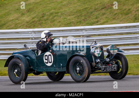 1932 Riley Sport con autista Brian Walton al 2017 Formula Vintage incontro, Snetterton, Norfolk, Regno Unito. Foto Stock