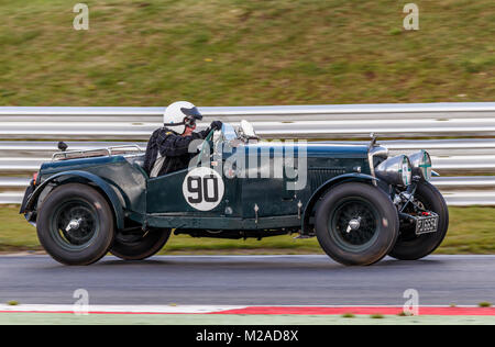 1932 Riley Sport con autista Brian Walton al 2017 Formula Vintage incontro, Snetterton, Norfolk, Regno Unito. Foto Stock