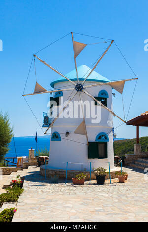 Vecchio Mulino in Agios Nikolaos vicino grotte blu in Zacinto (Zante) isola in Grecia Foto Stock