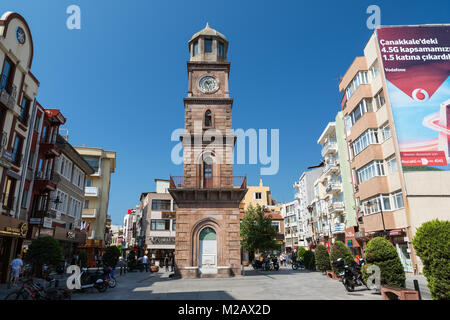 CANAKKALE, Turchia - 14 agosto 2017 : la Storica Torre dell Orologio si trova nel cuore di Canakkale. È uno dei simboli di Canakkale. Foto Stock