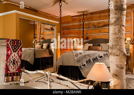 Rustico stile Country camera da letto,Lodge a Moosehead,Lago,Greenvile Maine Foto Stock