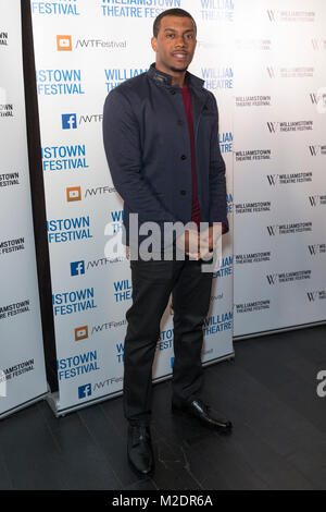 New York, Stati Uniti. 05 feb 2018. Joshua Boone assiste Williamstown Theatre a Gala Tao Centro di credito: Lev Radin/Pacific Press/Alamy Live News Foto Stock