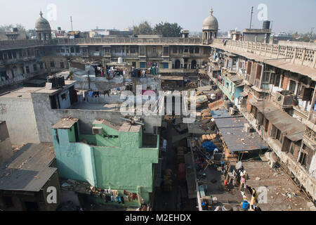 Vista del mercato all'ingrosso in Khari Baoli Spice Market, Vecchia Delhi, India Foto Stock