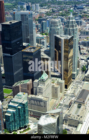 Toronto Canada business district vista da sopra, Front Street, maggiore Golden Horseshoe, Fairmont Royal York Hotel, Toronto Union Station, la baia di St Foto Stock