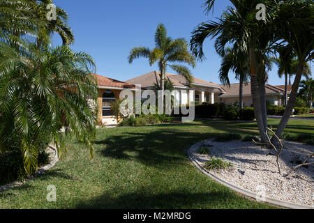 Casa, Prato cantiere, quartiere residenziale di Cape corale, Fort Myers, sulla costa del Golfo della Florida, Foto Stock