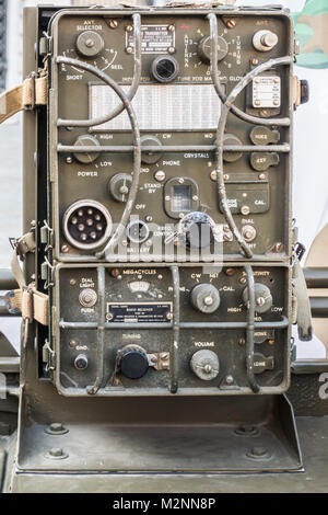 Trieste, Italia - 31 Marzo 2017: Esposizione di American auto d'epoca dalla guerra mondiale 2, Jeep Willys. Foto Stock