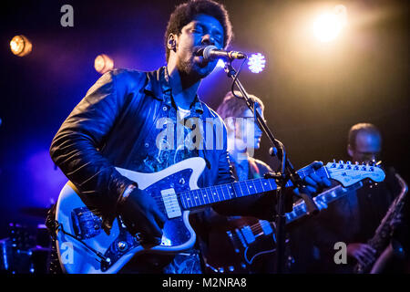 Curtis Harding esegue a Los Angeles, 2017 Foto Stock