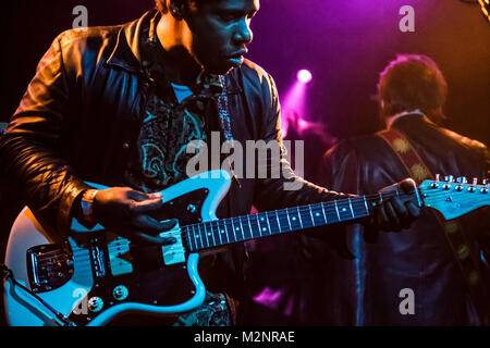 Curtis Harding esegue a Los Angeles, 2017 Foto Stock