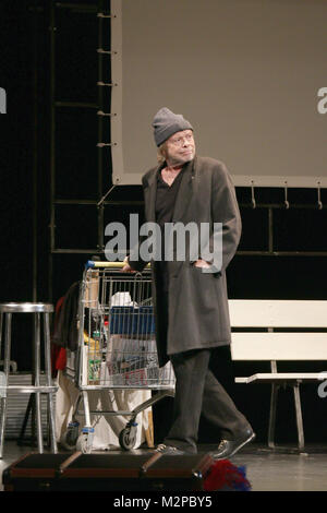 Volker Lechtenbrink, Fotoprobe zur Urauffuehrung von 'Leben, così wie ich es mag' Ernst-Deutsch im-teatro, Amburgo, 29.10.2014 Foto Stock