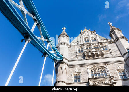 Il Tower Bridge, un gioielli architettonici nel centro di Londra, Inghilterra, Gran Bretagna. Foto Stock