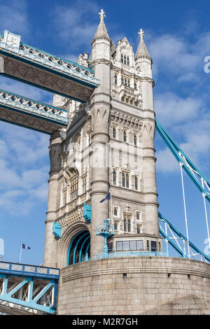 Il Tower Bridge, un gioielli architettonici nel centro di Londra, Inghilterra, Gran Bretagna. Foto Stock