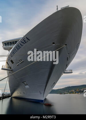 Il bug Costa Mediterranea nel porto di Trieste Foto Stock