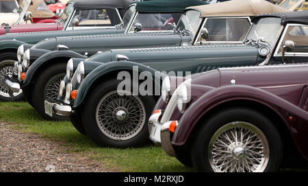 Vista ravvicinata della Morgan Sports Car Club zona, al 2017 Silverstone Classic Foto Stock